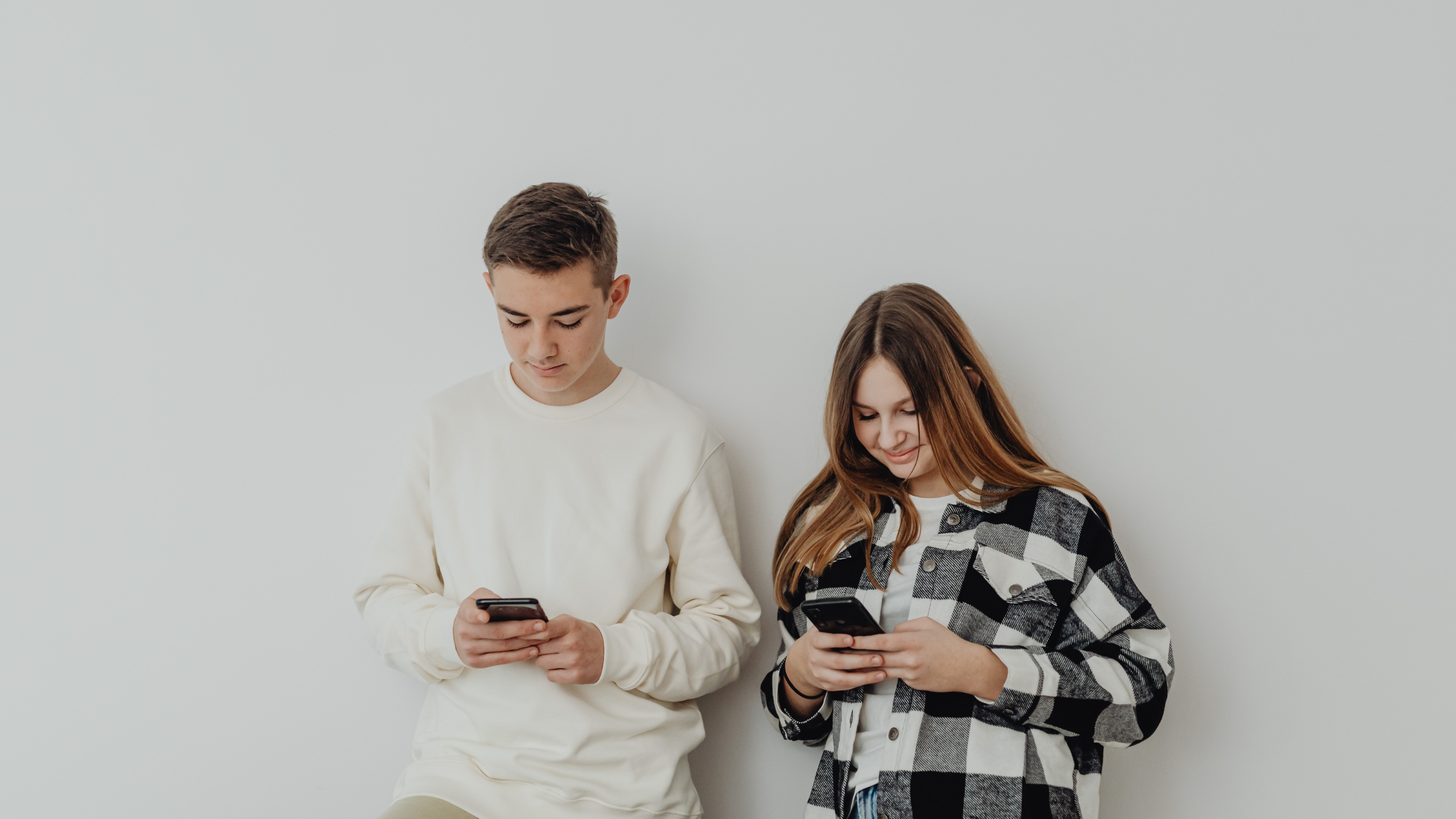 Flirty Bet Punishments Over Text: 30+ Playful Dare Ideas for Couples and Crushes